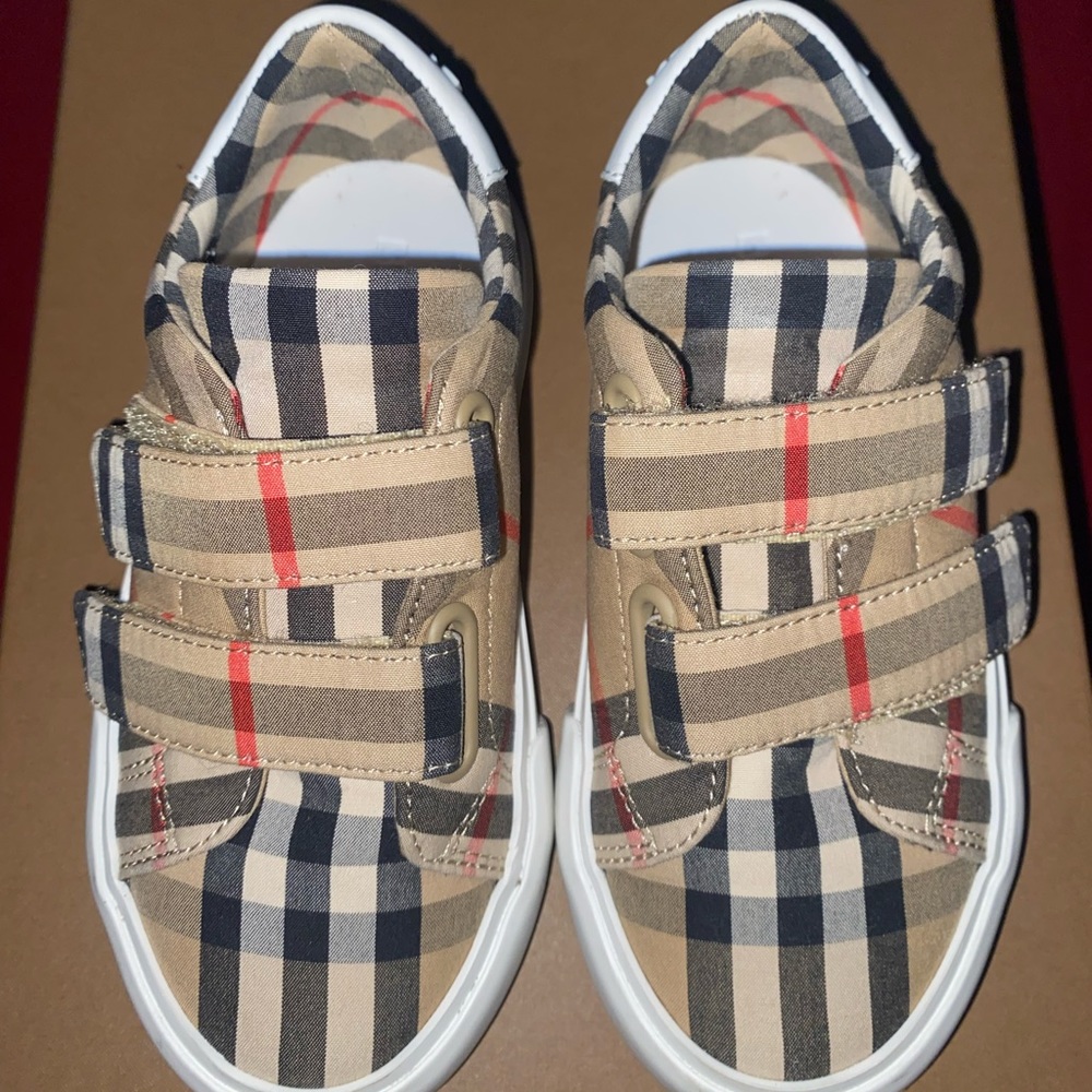 Burberry Kids Sneakers in Beige and Red Plaid